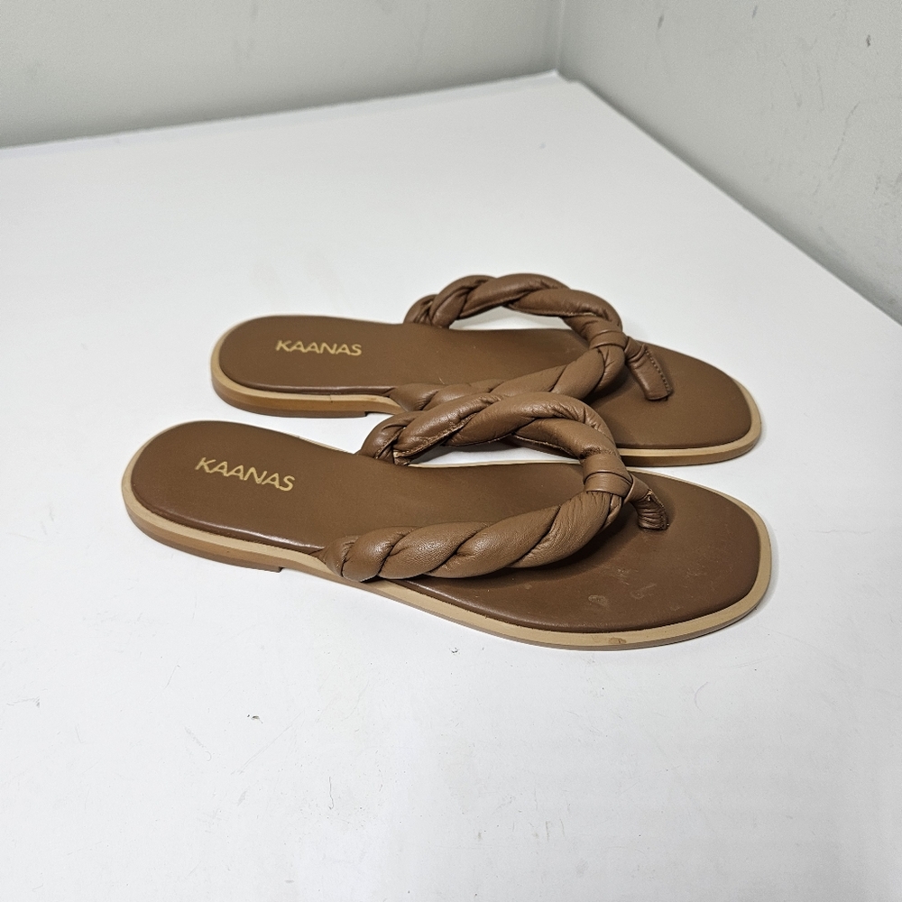 Kaanas Brown Leather Thongs Sandals Twisted, Flats, Puffy Women's 8